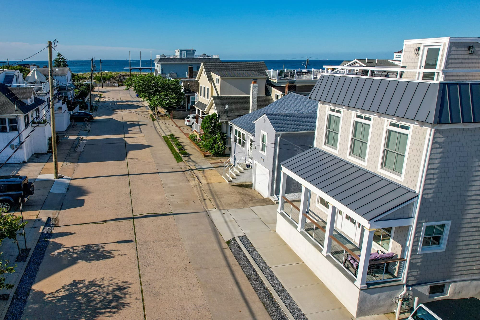 Designer Beach House, 5th from the Sand