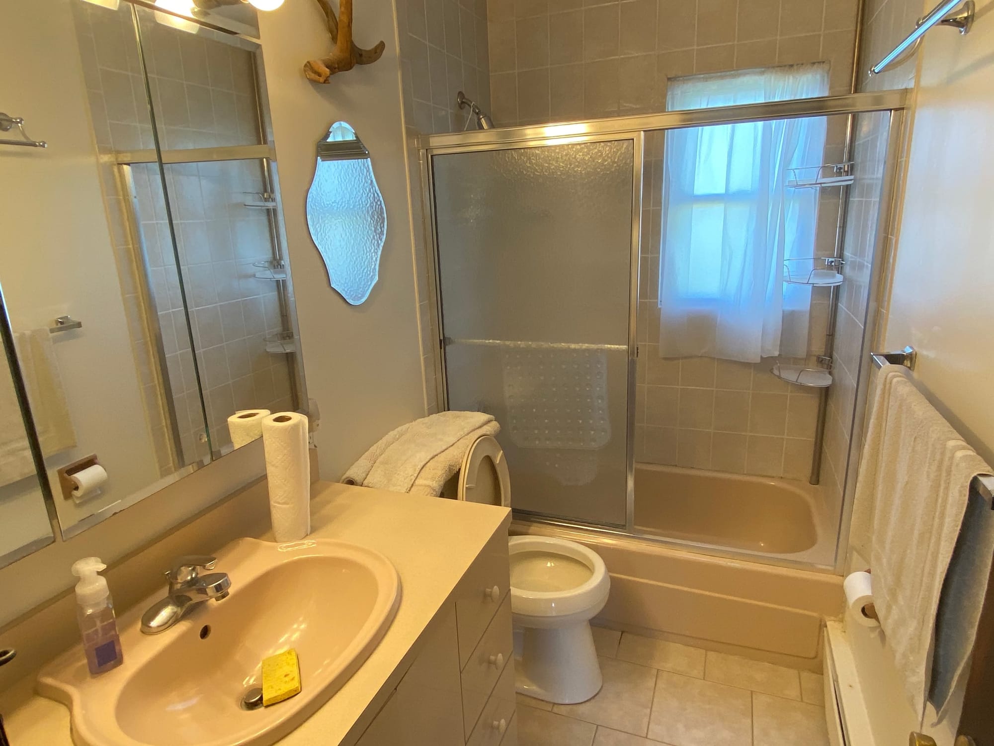 Inwood Avenue Winter House — photo 7