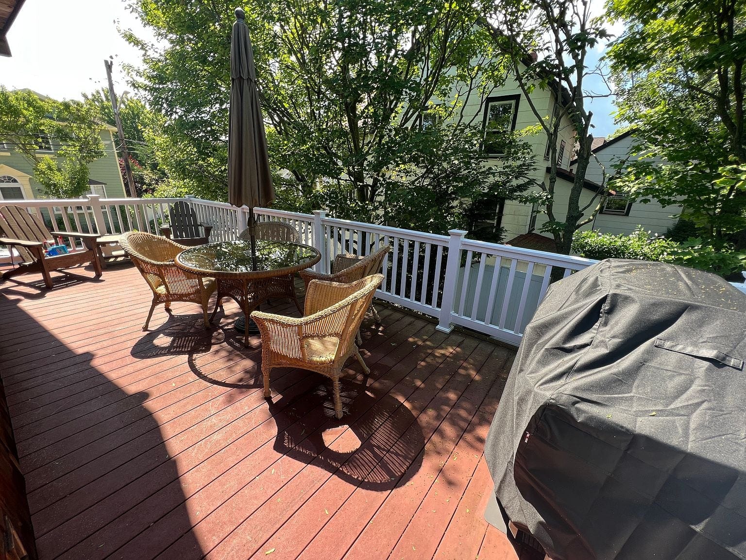 Garden City Avenue Summer House — photo 4