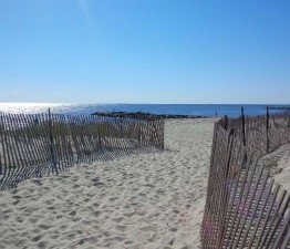 oceanfront beach house rental in Point Lookout NY
